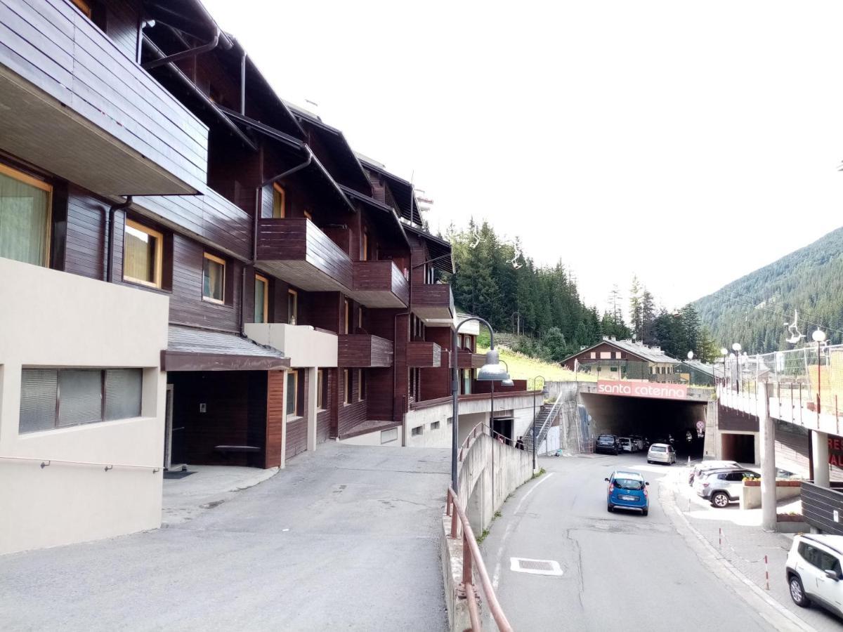 Comodo Alloggio Con Accesso Diretto Alle Piste سانتا كاترينا فالفورفا المظهر الخارجي الصورة