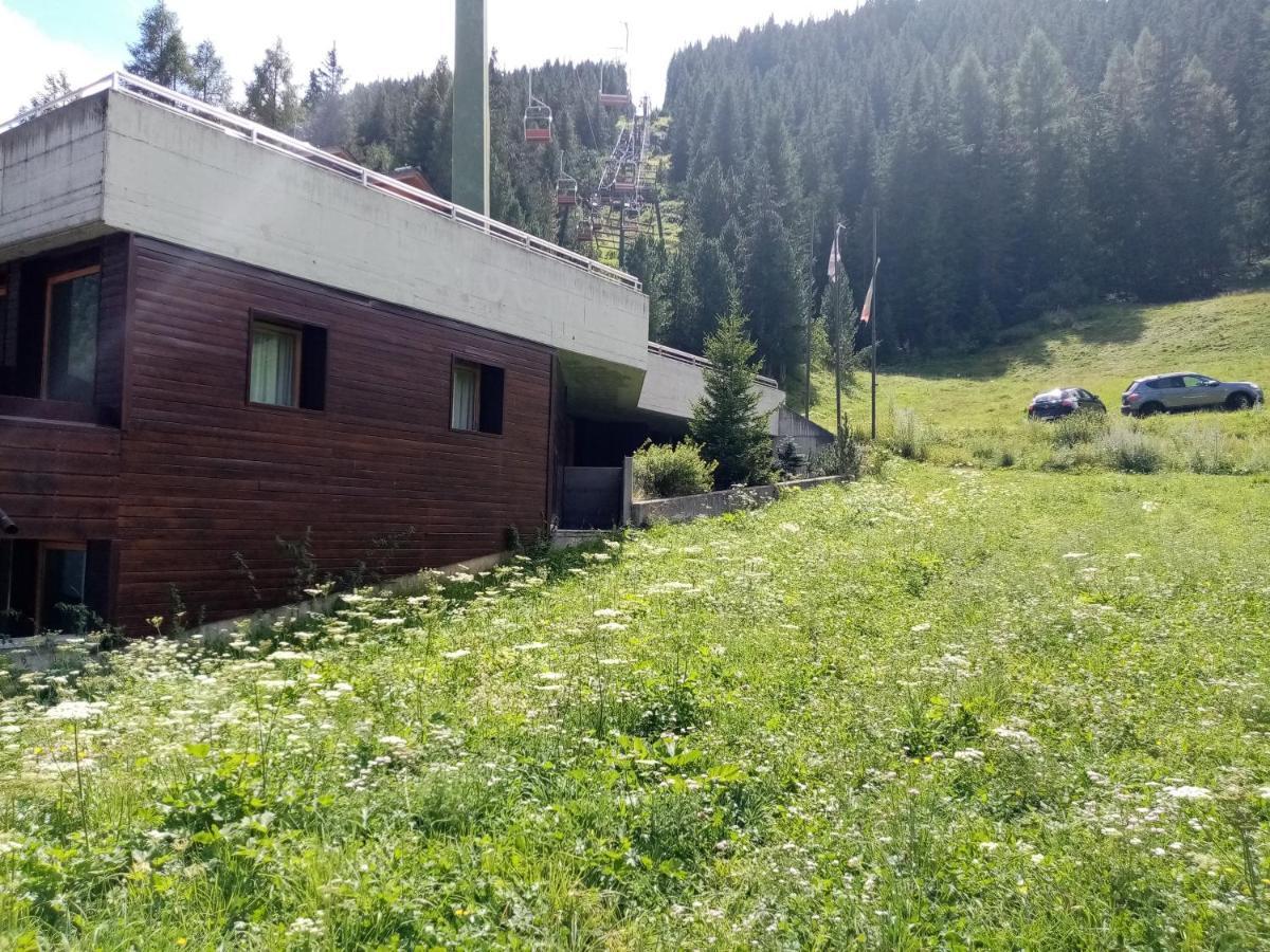 Comodo Alloggio Con Accesso Diretto Alle Piste سانتا كاترينا فالفورفا المظهر الخارجي الصورة